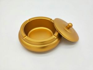 東莞煙灰缸生產(chǎn)，深圳鋁制煙灰缸廠家，廣州煙灰缸禮品定做，佛山煙灰缸廠家，土豪金色煙灰缸批發(fā)，商務(wù)禮品定做